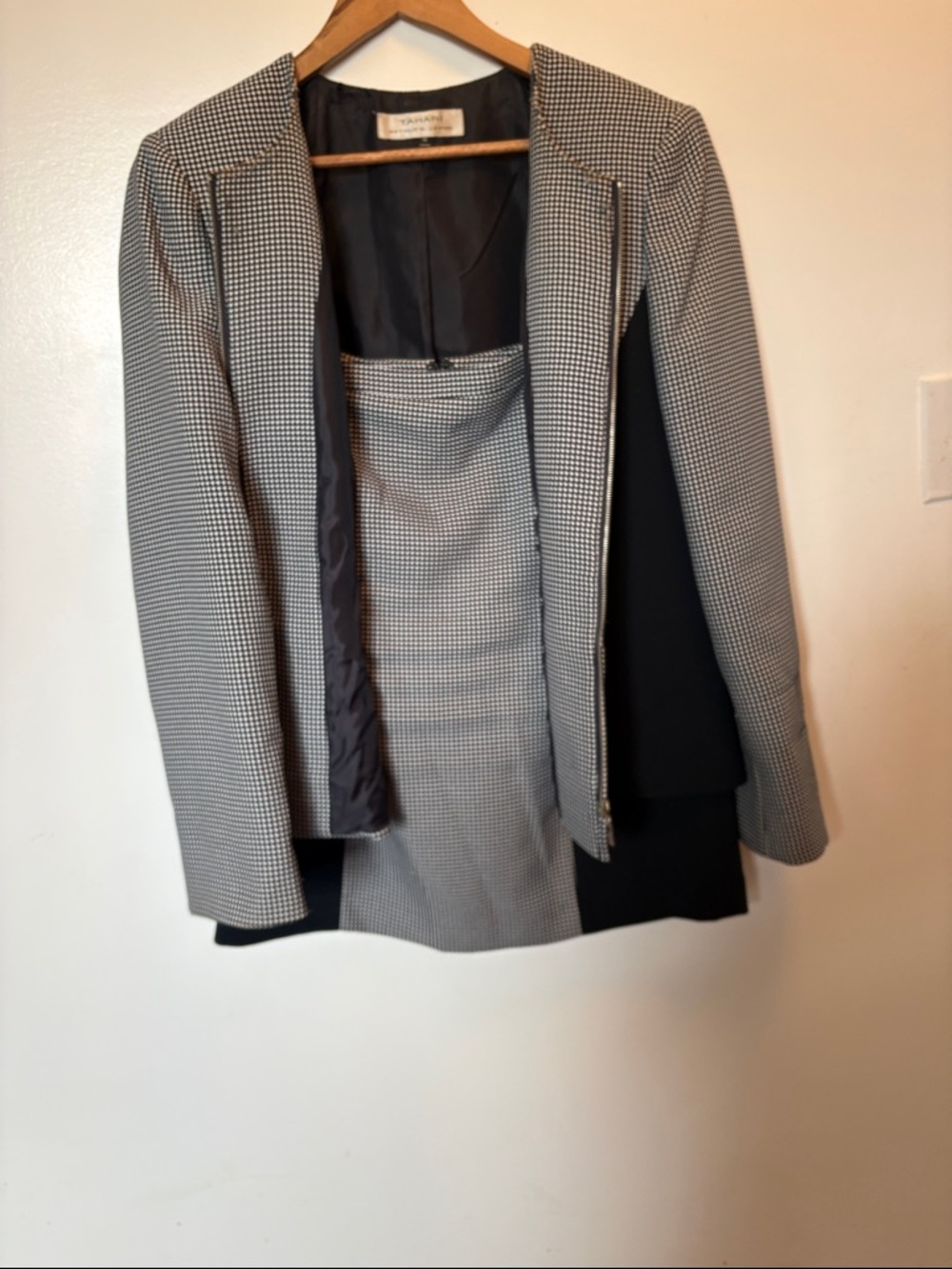 Tahari Blue  and White Houndstooth Paneled Blazer with matching skirt